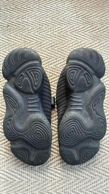 Photo of free Kids trainers size 2 Armitage ws15 (Armitage WS15) #2