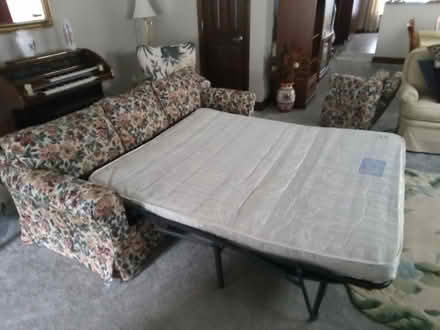 Photo of free Tapestry Flexsteel hide-a-bed sofa (Reynoldsburg) #3