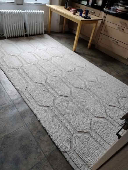Photo of free Cream wool rug (Malvern WR14) #1