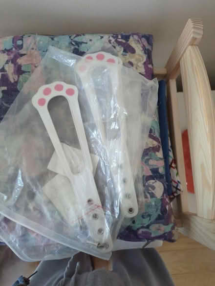 Photo of free Windows stoppers (Finchley NW11) #1