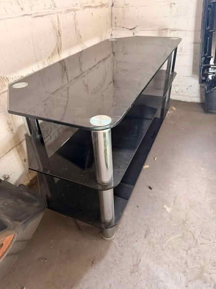 Photo of free Tv stand (SE15) #2