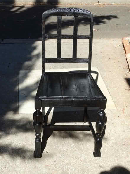 Photo of free chair (Magill) #1