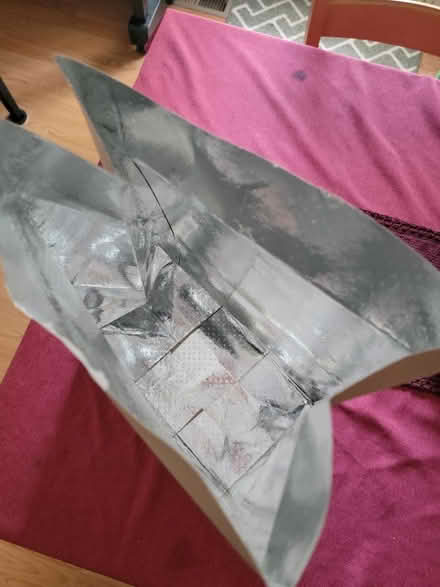 Photo of free Foil-lined Paper Bags (Columbia Rd, by Fairway Hills) #2