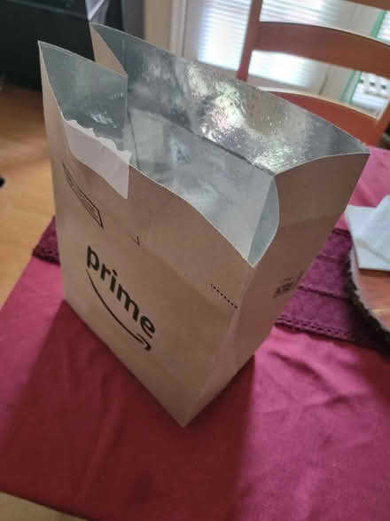 Photo of free Foil-lined Paper Bags (Columbia Rd, by Fairway Hills) #1
