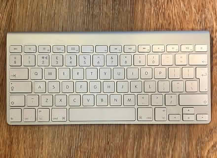 Photo of free Mac wireless keyboard (faulty) (TW9) #1