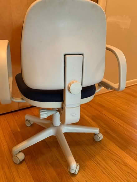 Photo of free Office Chair, standard (48103 near Dicken school) #2