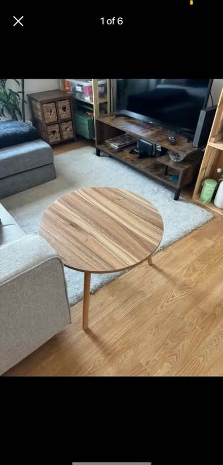Photo of free Round side table (E17 Walthamstow) #1