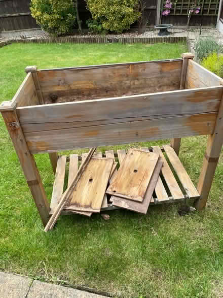 Photo of free Large wooden planter (needs repair) (Findern CP DE23) #1