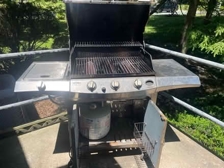 Photo of free Stainless steel gas grill (Bethesda- River Rd & Wilson Ln) #3