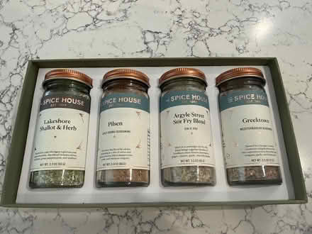 Photo of free 4 spice blends from Spice House (Winchester on Arlington line) #1