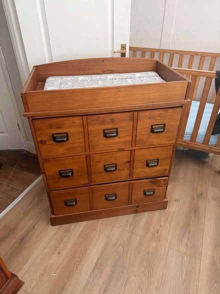 Photo of free Chest of drawers, changing on top (South Norwood SE25) #1