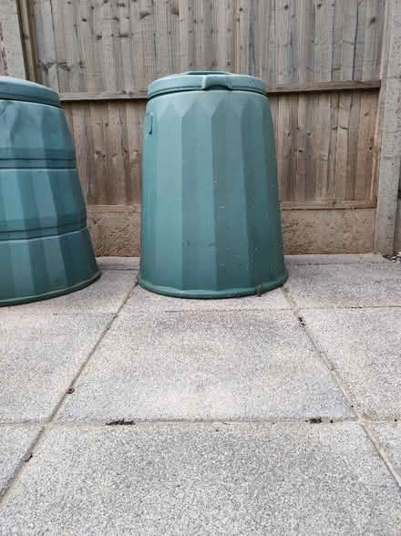 Photo of free Composting bin. (Cassiobury WD17) #1