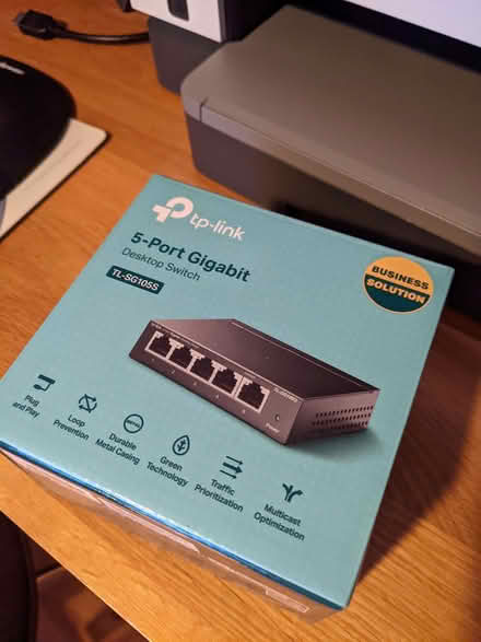 Photo of free 5-port Ethernet switch (Kennington OX1) #1