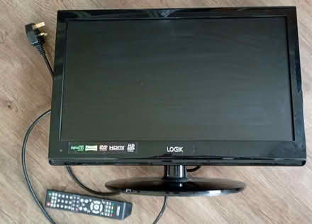 Photo of free 22 inch TV and DVD player for spares, or repair. (Hillingdon UB10) #1