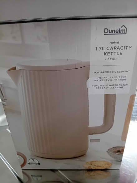 Photo of free Kettle in Grey (GL20) #3