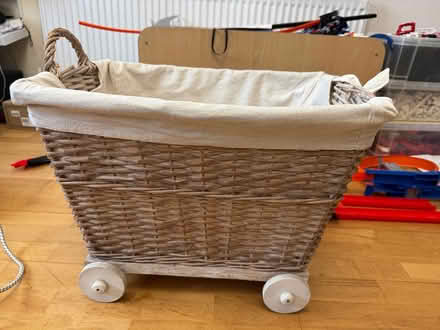 Photo of free Mamas and papas basket (KT6) #1