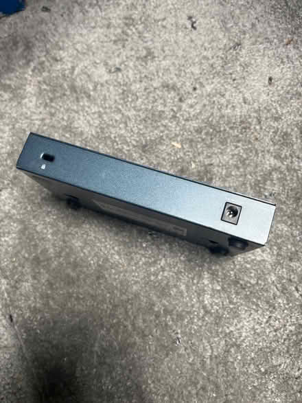 Photo of free 8 port gigabit desktop switch (Romford RM7) #3