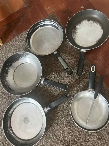Photo of free Frying pans and wok (CR7) #1