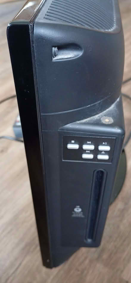 Photo of free 22 inch TV and DVD player for spares, or repair. (Hillingdon UB10) #2