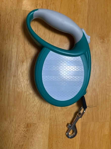 Photo of free Expandable dog leash (Belmont) #1