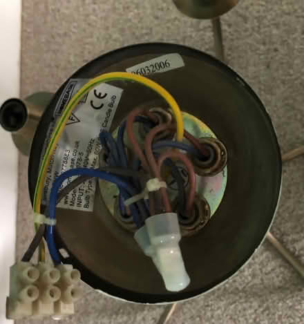 Photo of free candelabra 5 bulbs ceiling light (Aigburth L17) #4