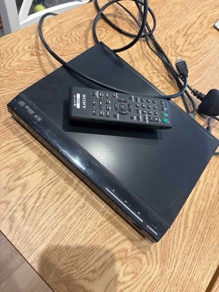 Photo of free DVD Player (Southdown BA2) #1