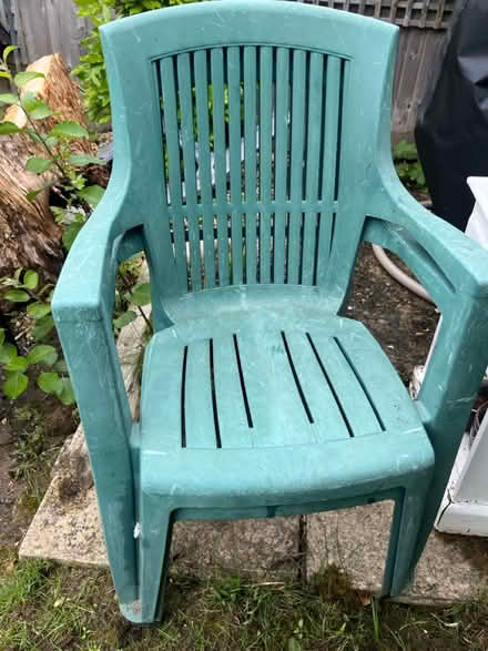 Photo of free 5x garden chairs, plastic (Oxford OX4) #2