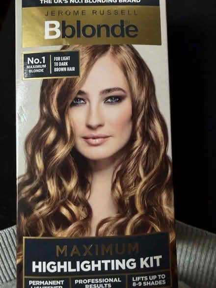 Photo of free Hi light kit for light to dark brown hair (Bartley Green B31) #1