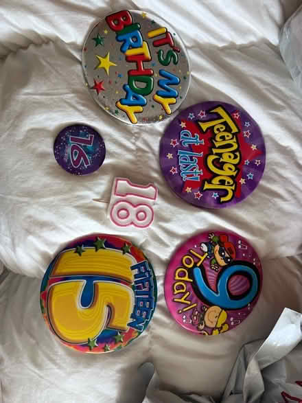 Photo of free Birthday badges (Hawley) #1