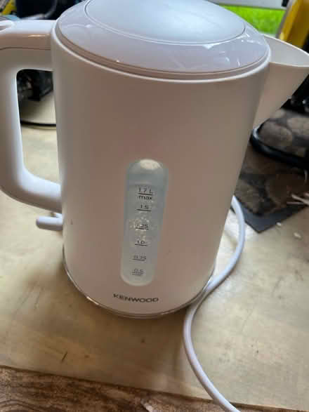 Photo of free White kenwood kettle (Oxford OX4) #1