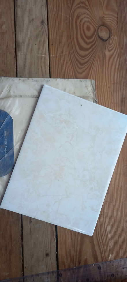 Photo of free Marble/cream wall tiles (Harrogate HG1) #2
