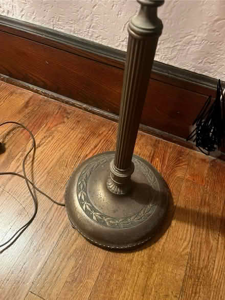 Photo of free Antique lamp (Ridley Park) #3