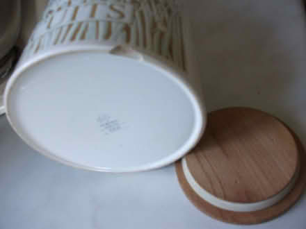 Photo of free Biscuit Barrel/Container (Woodthorpe LE11) #2