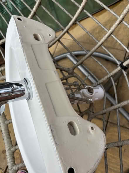 Photo of free Sink and Pedestal for Bathroom (Heanor DE7) #3