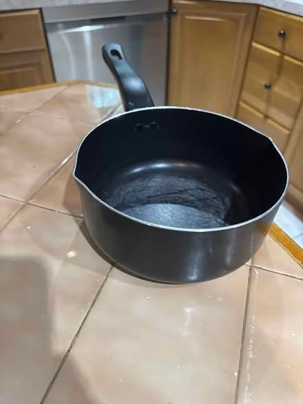 Photo of free Kitchen cookware (Stuyvesant Heights) #4
