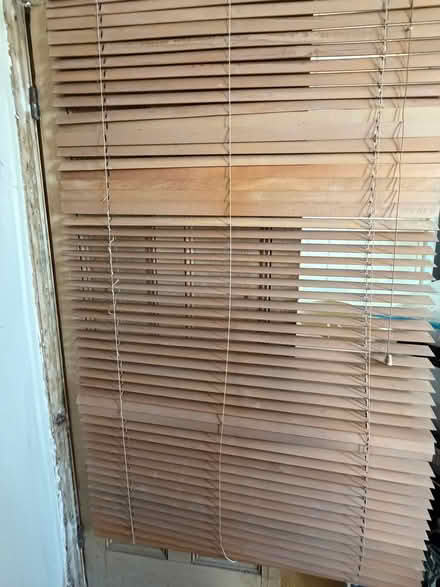 Photo of free Venetian blind broken (Freehold LA1) #1