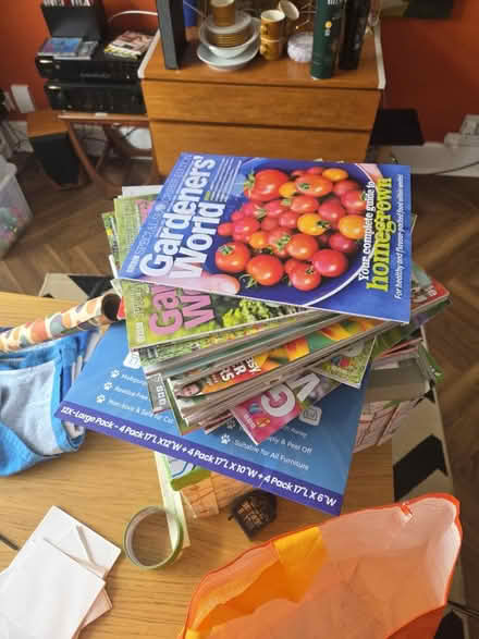 Photo of free Gardener's world magazines (Nottingham NG5) #1