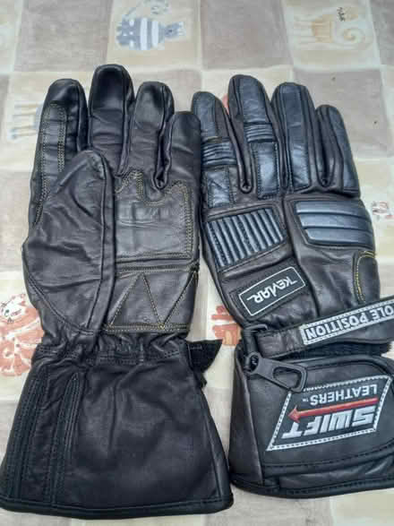 Photo of free Leather gloves (Bramcote NG9) #2