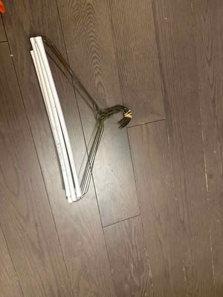 Photo of free hangers (Midtown East / E 40s) #1