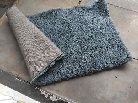 Photo of free Rug (Middleton M24) #2