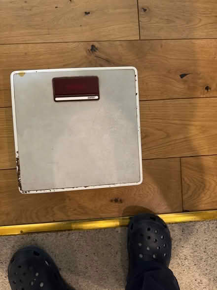 Photo of free Electronic Bathroom Scales (Burneside LA9) #1