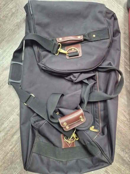 Photo of free Suitcase holdall black (Croham CR2) #1