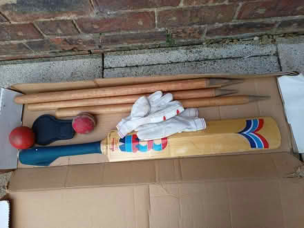 Photo of free Children's cricket set (Wellingborough NN8 5) #1