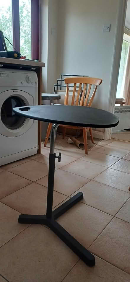 Photo of free Tilt top occasional table (Near Chinnor OX39) #2