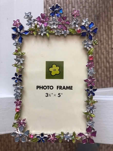Photo of free Picture frame (Leslieville) #1