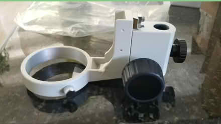 Photo of free Microscope focusing block (Lawrence & 101) #1