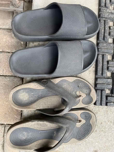 Photo of free Men’s SZ 10.5 (Leigh High School) #1