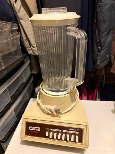 Photo of free Coffee maker and blender (Fremont) #1