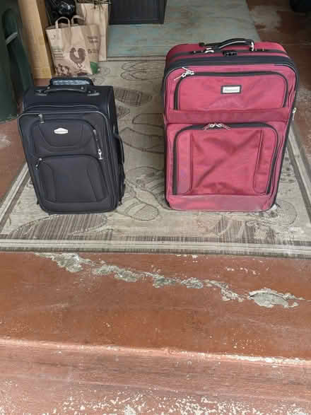 Photo of free 2 pieces of luggage (Westmont il) #1