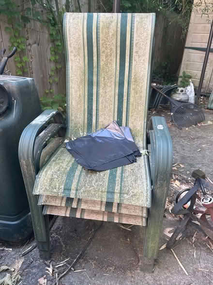 Photo of free Backyard chairs (Stuyvesant Heights) #1